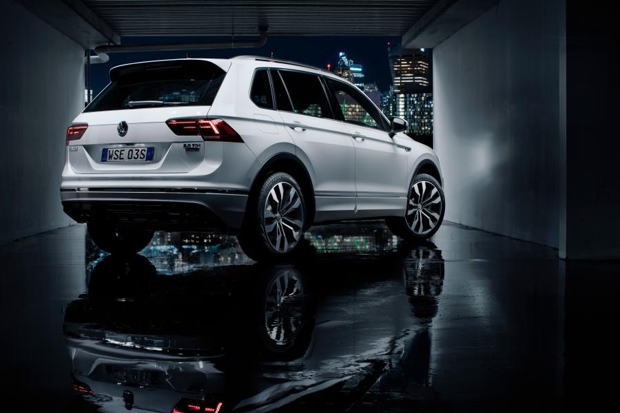  Volkswagen Tiguan R-Line 2016 года  (AU) (фото 27 из 30)